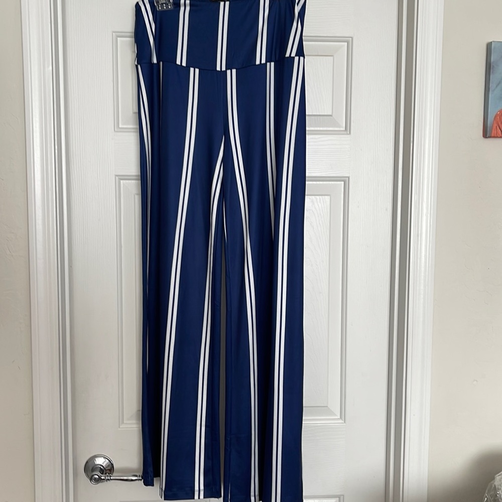 Woman’s stretchy wide leg Palazzo lounge pants